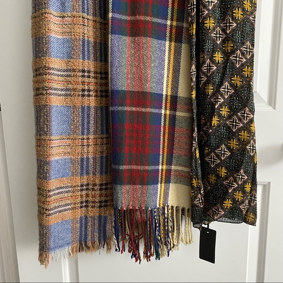 BOGO FREE - Scarves - Picture 1 of 2
